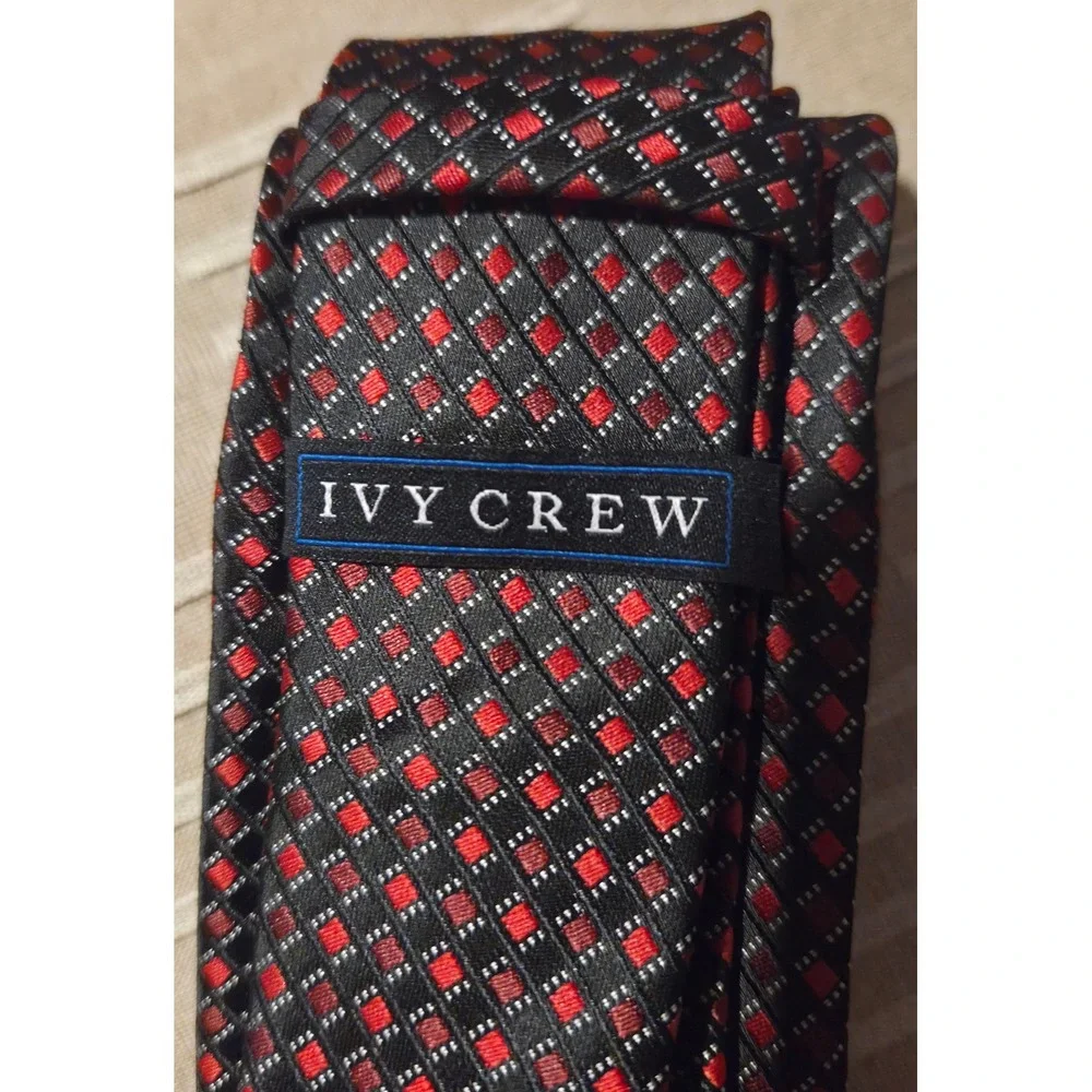 Ivy Crew Mens Necktie Red Black Geometric Diamond‎ Pattern Formal Tie